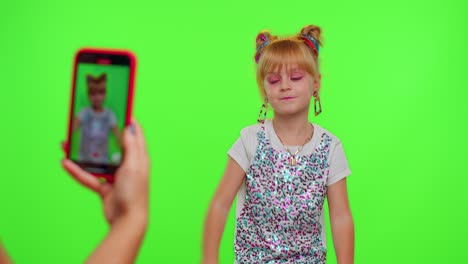Stylish-kid-girl-making-trendy-dance-video-for-social-media-network,-child-dancing,-funny-blogger