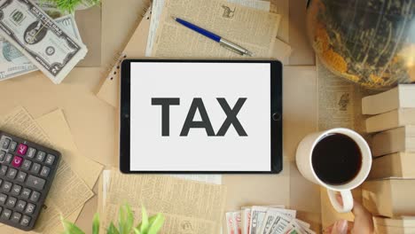 Steueranzeige-Auf-Dem-Bildschirm-Eines-Finanz-Tablets