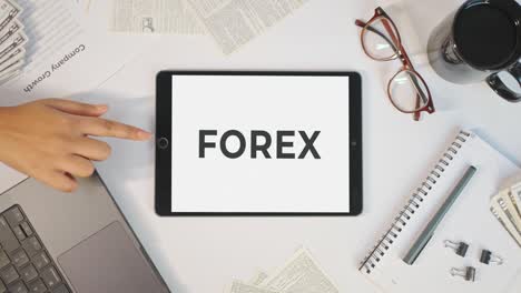 FOREX-DISPLAYING-ON-A-TABLET-SCREEN