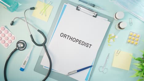 Orthopäde-Auf-Medizinischem-Papier-Geschrieben