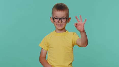 Little-toddler-children-boy-looking-approvingly,-showing-Ok-gesture,-like-sign-positive,-approve