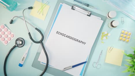 Ecocardiografía-Escrita-En-Papel-Médico