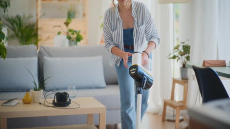 Woman-Cleaning-House-Smiling