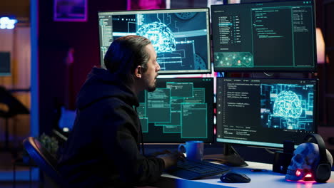 Hacker-Que-Utiliza-Tecnología-De-Inteligencia-Artificial-Para-Atacar-Conexiones-Vulnerables-Sin-Parches-Y-Robar-Datos