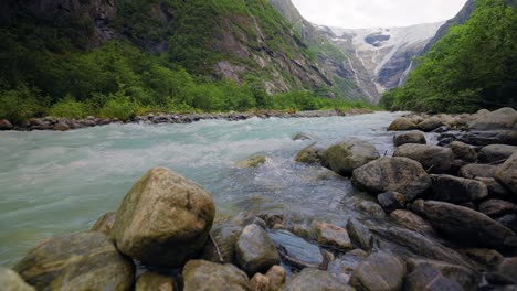Gletscher-Kjenndalsbreen-Schöne-Natur-Norwegen-Naturlandschaft.