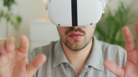 Portrait-of-Man-Using-AI-in-VR