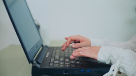 Close-Up-of-Hands-Typing