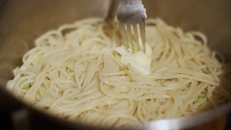 Butter-melting-in-a-pan-of-pastas