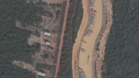 Wide-Aerial-of-Boats-parked-on-Tonle-Sap-River