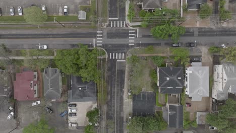 Austin,-Texas-neighborhood-with-drone-video-looking-down-and-moving-forward