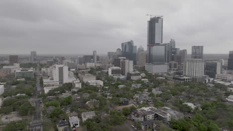 Austin,-Texas-downtown-with-drone-video-pan-left-to-right
