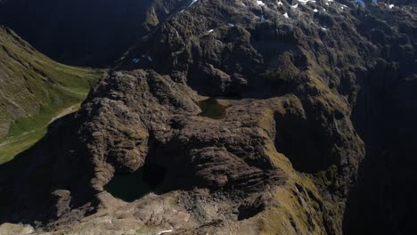 Drohnen-Enthüllen-Atemberaubende-Alpenlandschaften-Der-Südalpen,-Neuseeland