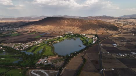 Aerial-view-overlooking-the-Hacienda-Cantalagua-Golf-course-in-Contepec,-Mexico