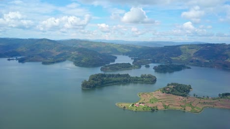 Serene-Scenery-At-Lake-Bunyonyi-In-Uganda,-Africa---aerial-drone-shot