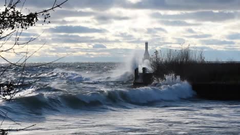 Huge-waves-from-Lake-Michigan-crash-into-the-breakwater-wall