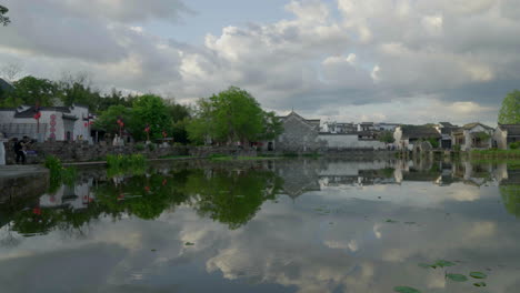 Chinese-style-architecture,-Hui-Style-architecture-in-Jiangnan-water-town
