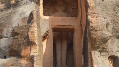 Ancient-Jain-sculpture-carved-out-of-rocks-at-Gopachal-Parwat-of-Gwalior-Fort,-Madhya-Pradesh-,-India