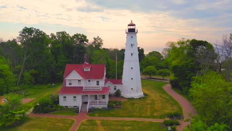 Descending-view-of-Milwaukee’s-North-Point-Lighthouse-and-Lake-Michigan