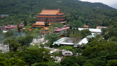 Kleiner-Monetärer-Oder-Buddhistischer-Tempel-In-Einem-Kleinen-Dorf-In-Asien