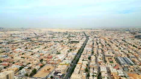 Drohnenaufnahmen-Von-Wohngebäuden-Und-Häusern-In-Einem-Vorort-Der-Stadt-Riad
