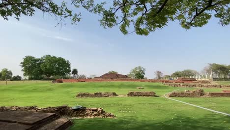 Filmaufnahme-Der-Nalanda-Buddhism-University-Im-Indischen-Bundesstaat-Bihar