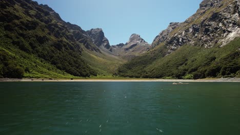 Spectacular-view-of-Routeburn-Track