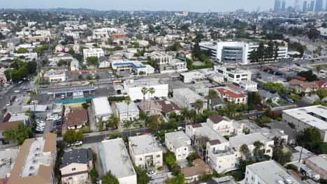 residential-neighborhood-in-Los-Angeles