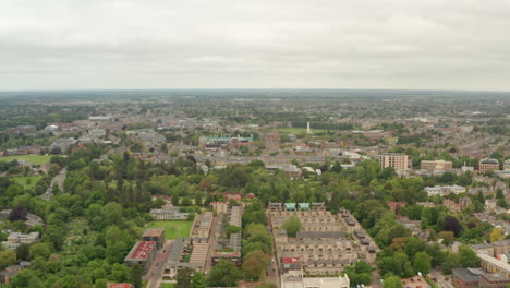 Slow-aerial-shot-towards-central-Cambridge-UK