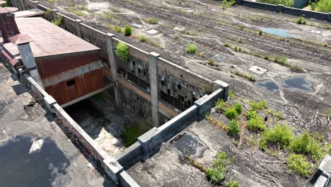 Architectural-anomaly-of-an-intersection-between-building-sections-in-an-abandoned-factory