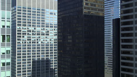 Seagram-building,-Park-avenue,-skyscraper,-midtown,-manhattan,-new-york,-usa,-america