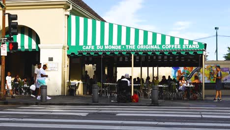 Video-of-the-famous-Cafe-Du-Monde-in-New-Orleans-Louisiana-located-in-the-French-Quarter