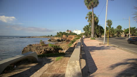 Promenade-by-the-sea-on-a-sunny-day-in-Santo-Domingo