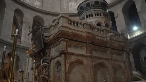 La-Iglesia-Del-Santo-Sepulcro-Dentro-Desde-Arriba-En-Jerusalén