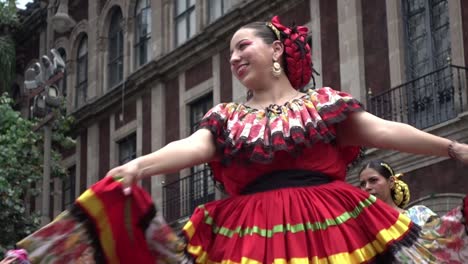 Mexican-dancer-moving-her-dress-by-the-folk-music