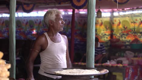 Petai-paratha-is-being-prepared-in-the-fair-premises-for-sale
