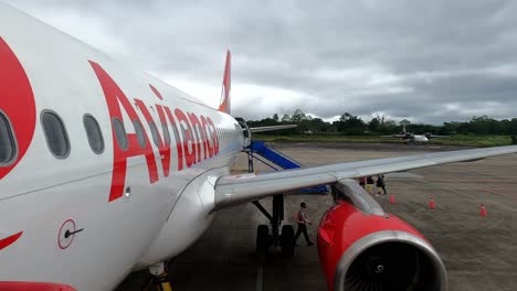 amazon-flight-in-the-airport-boarding-passenger