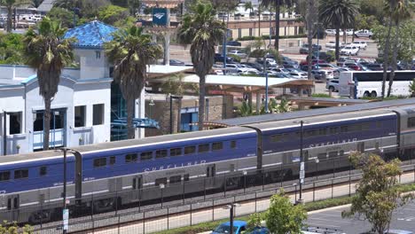 Amtrak-Station-In-Oceanside,-Kalifornien.-4k