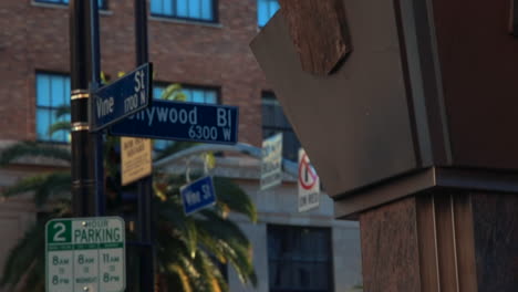Hollywood-Blvd-Und-Vine-Straßenschild
