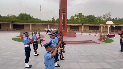 Retreat-Drill-And-Ceremonies-Of-Indian-Soldiers-At-National-War-Memorial-In-New-Delhi,-India