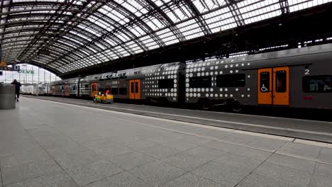 RRX-Rhein-Ruhr-Express-Arriving-At-Cologne-Central-Station-Platform