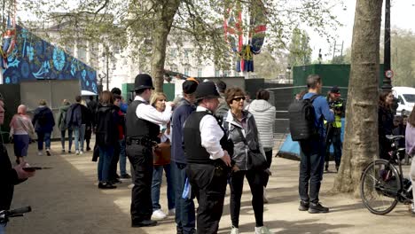 4-May-2023---London-Metropolitan-Police-Officers-Talking-To-People-At-The-Mall-During-The-Preparation-For-King-Charles-Coronation-Ceremony