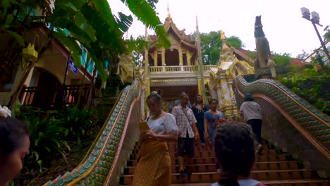 Tourists-and-locals-heading-to-the-Wat-Phra-That-Doi-Suthep-buddhist-temple