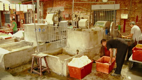 Historical-Papermaking-Workshop-in-China,-Working-Stations,-Medium