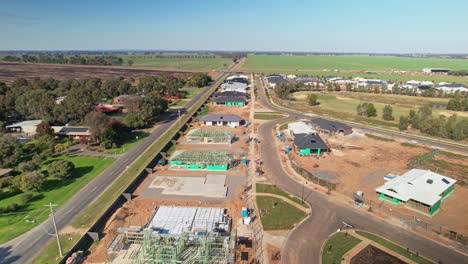 Yarrawonga,-Victoria,-Australia---14-May-2023:-Aerial-over-new-houses-under-construction-at-a-golf-course-estate-in-Yarrawonga-Victoria-Australia