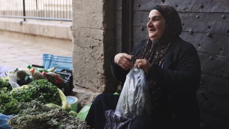Arab-Merchants---Market-In-The-Muslim-Quarter-Of-Jerusalem,-Israel