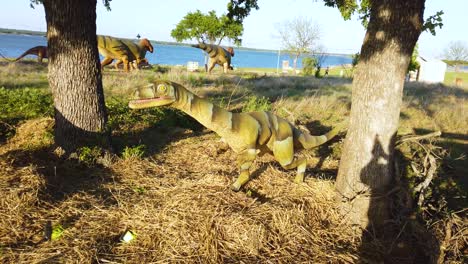 Coelophysis-dinosaur-at-the-Prehistoric-Park-event-in-Meadowmere-Park-in-Grapevine,-Texas