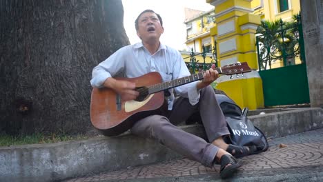 Asian-street-singer-performing-2019