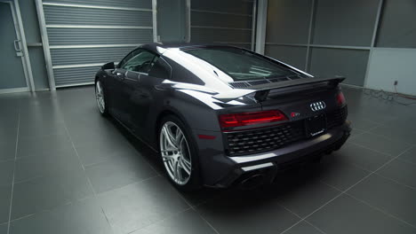 Sleek-looking-Body-Of-Audi-R8-V10-Sports-Car-In-The-Garage