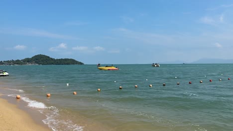 Boats-and-Jet-Ski-on-Water-on-Bophut-Beach-in-Koh-Samui,-Thailand