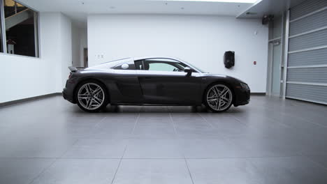 Side-View-Of-Mythos-Black-Audi-R8-V10-Performance